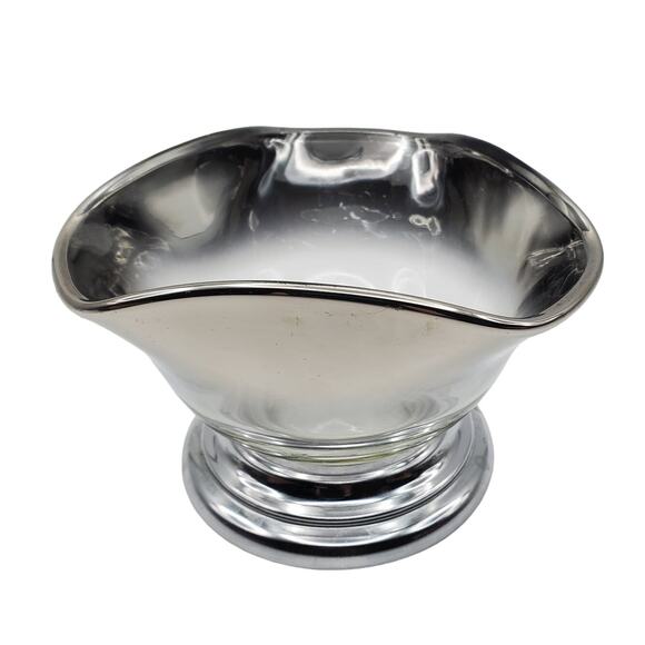 Dorothy Thorpe Silver Fade Glass Bowl Small Footed Tri Corner Dish MCM Decor - Picture 10 of 10